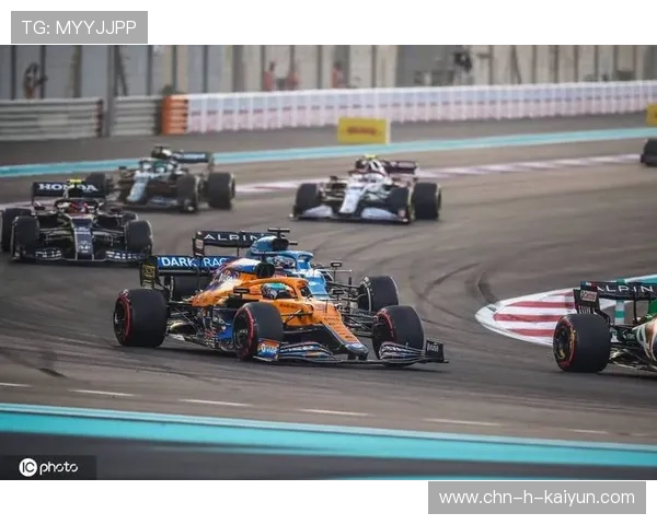 F1冠军争夺战紧张刺激堪比大片